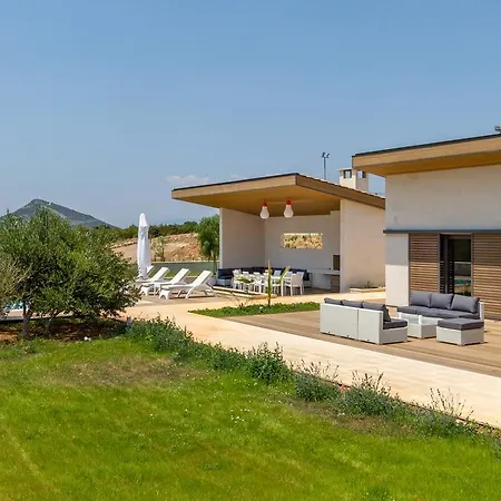 Amalia Zastražišće