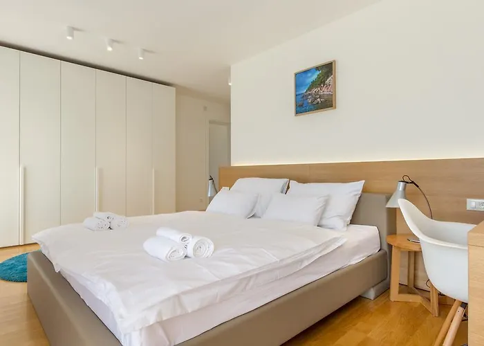 Amalia Zastražišće